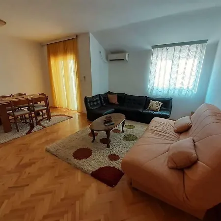 Comfortable In - Up To 4 Persons